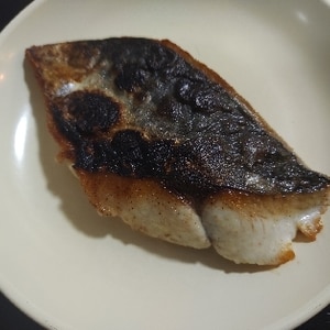 フライパンで。サワラのカリっと塩焼き